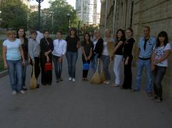 Уборка территории 2 группа 1 курс